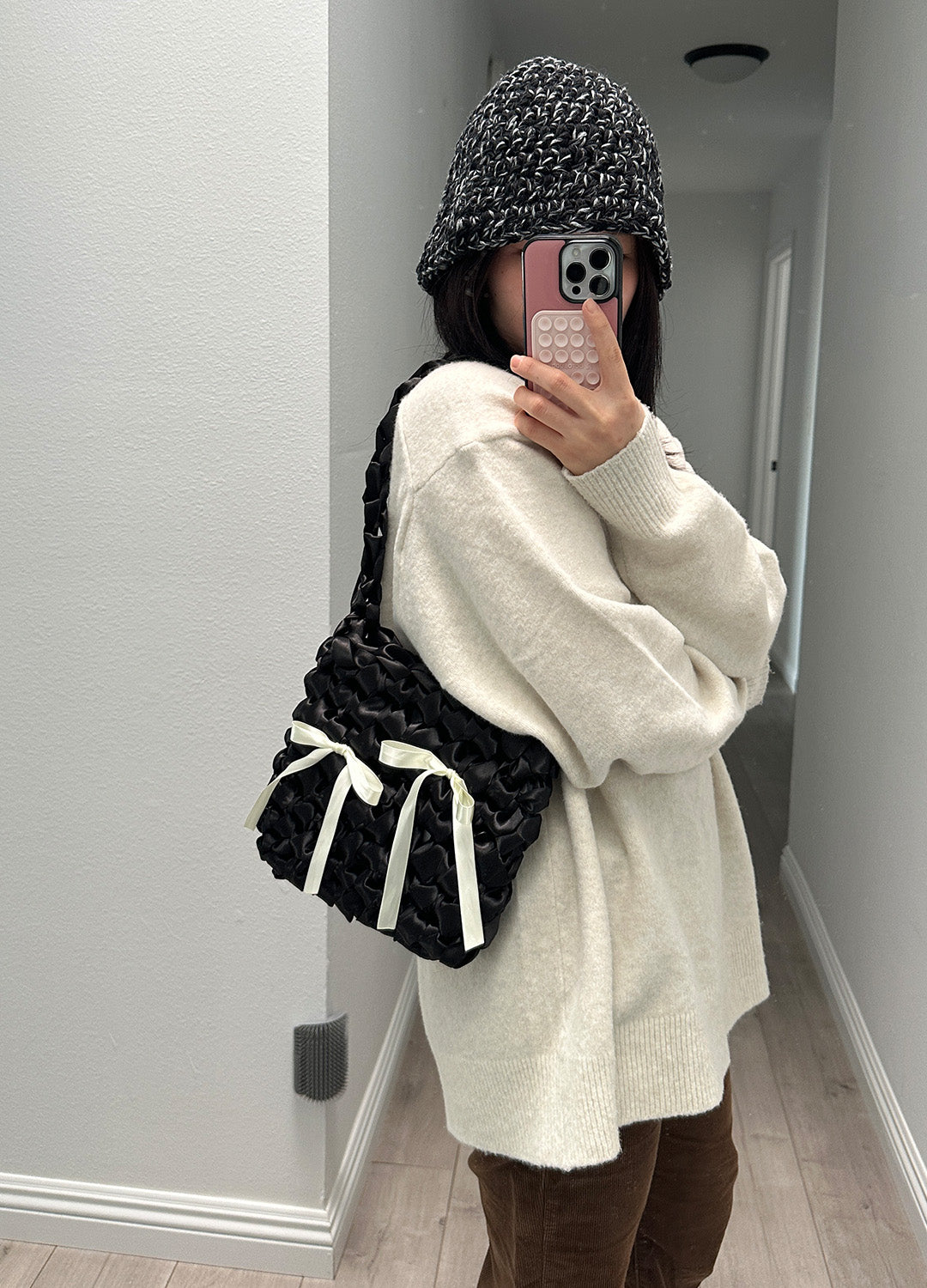 Satin Square Bag S (Black)